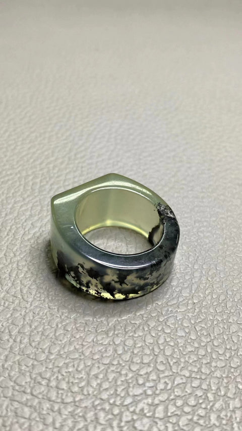 Cincin Pria Tinta Giok Cui Giok Alami &nbsp;Ukuran 20.2mm Giok bersih, halus dan hangat Termasuk ongkos kirim dan pajak