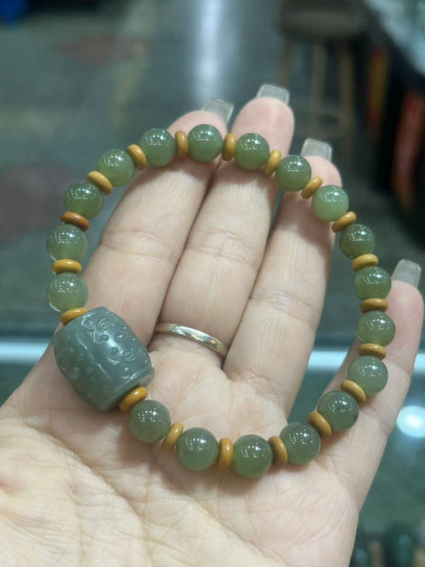 Gelang Giok Hetian Alami Gelang giok ini bersih, halus dan hangat, dan dapat dikenakan oleh pria dan wanita Pengiriman dan pajak sudah termasuk.