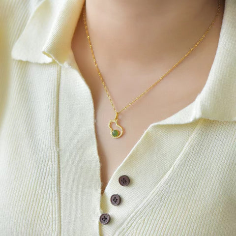 10810-2 Kalung Labu Jasper Alami dari Perak 925. Batu gioknya halus dan hangat, dan gayanya indah.