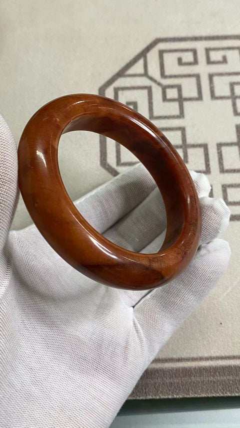 Cui Jade Persimmon Merah Ukuran 59.8mm Lebar Sisi 15mm Sangat indah 🤩, penuh dengan batu giok merah yang terjadi secara alami Pola acak Termasuk pajak pengiriman.