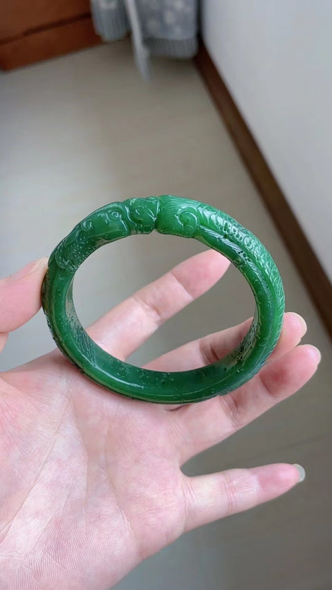 Gelang Bunga Berukir Jasper Alami Bahan Pit Tua Bahan Bawah Hangat Warna Hangat Warna Indah Ukuran 58.5mm & nbsp;Giok terjadi secara alami Pola acak Termasuk Pajak Pengiriman