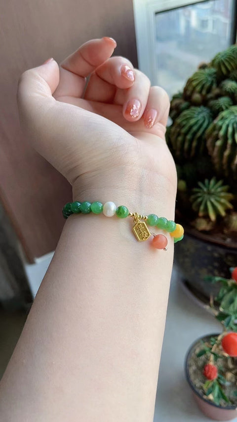Gelang Giok Jasper Alami Giok halus dan hangat Ukuran 0.6cm Warna yang indah Aksesori yang indah sudah termasuk pajak pengiriman