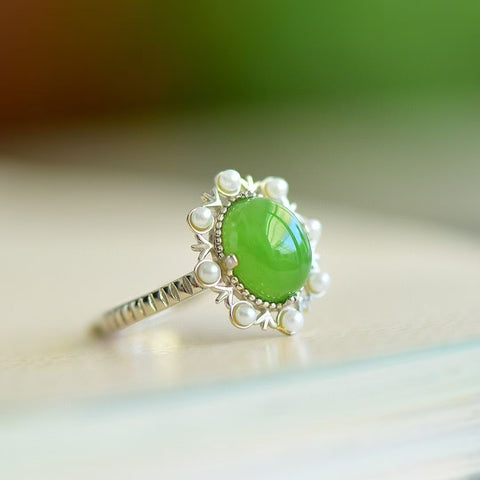 11253 Cincin Jasper Alami yang terbuat dari perak 925. Batu gioknya halus dan hangat.