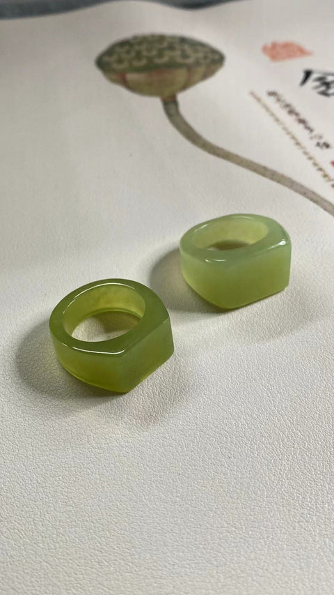 Cincin Giok Giok Emas Kuning Giok Emas Ukuran 19-21mm Kualitas giok halus dan hangat Kualitas giok indah Gaya Termasuk ongkos kirim dan pajak