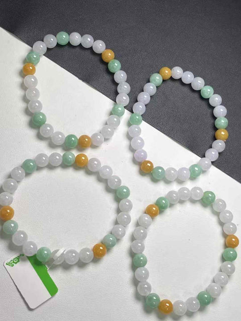 Gelang Tiga Warna Batu Giok Alami Penuh dengan air, batu gioknya halus dan hangat, warnanya indah, ukurannya seperti yang ditunjukkan Termasuk pajak pengiriman.