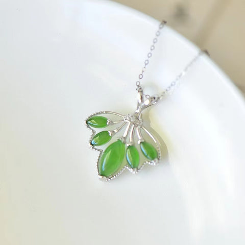 10715 Set Kalung Daun Maple Mata Kuda Jasper Alami dari 925 Perak Ukuran 5 * 10mm Giok bersih, halus dan hangat Sudah termasuk pajak pengiriman.