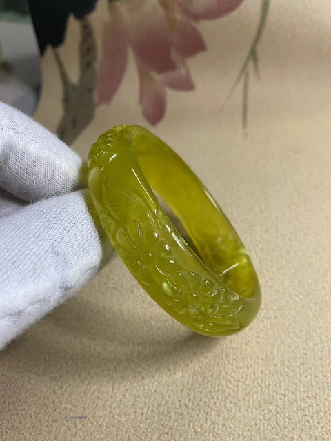 Gelang Bunga Ukiran Bunga Emas Kuning Giok Cui Giok Alami Gelang Bunga Ukiran Tangan Giok Ukiran Tangan bersih dan halus dan hangat Ukuran 59-61mm Ukuran 60.3mm & nbsp; Termasuk Pajak Pengiriman