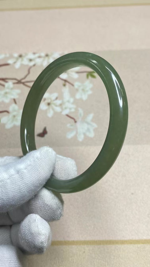 Gelang Gelang Kecantikan Gelang Giok Cui Giok Hijau Penuh Ukuran 57-59mm Ukuran 58.5mm Lebar Sisi 8.5mm Giok terjadi secara alami Pola pengiriman acak Termasuk Pajak Pengiriman