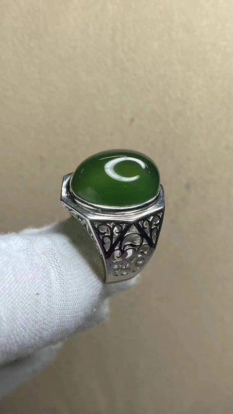 Cincin pria berbahan giok alami 180 set dengan warna perak 925 Ukuran 15 * 20mm Giok bersih, halus dan hangat Sudah termasuk ongkos kirim dan pajak.