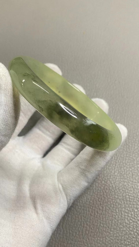 Gelang Tinta Warna Musim Semi Giok Cui Giok Alami Ukuran 63-65mm Ukuran 64.5mm & nbsp; Lebar Sisi 12.6mm Giok semuanya terjadi secara alami Pola acak Pajak Pengiriman sudah termasuk!