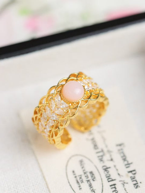 Cincin Aussie Pink Alami yang terbuat dari perak 925 dengan tekstur dan kehangatan yang halus, gaya yang indah, sudah termasuk ongkos kirim dan pajak.