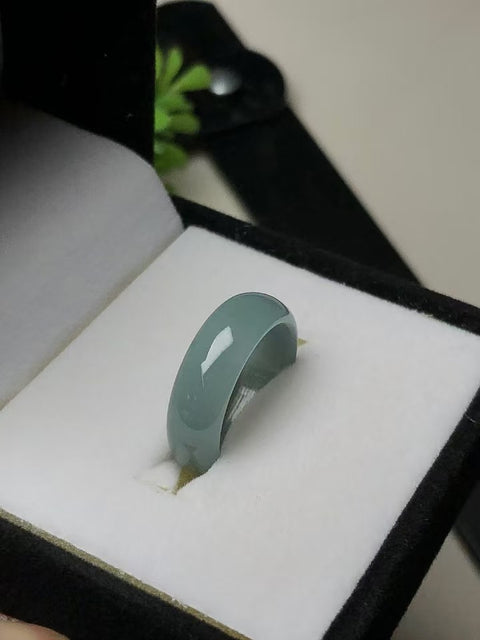 Cincin kalung kalung cincin batu giok alami kabut biru ukuran 17.8mm batu giok bersih, halus dan hangat Termasuk pajak pengiriman
