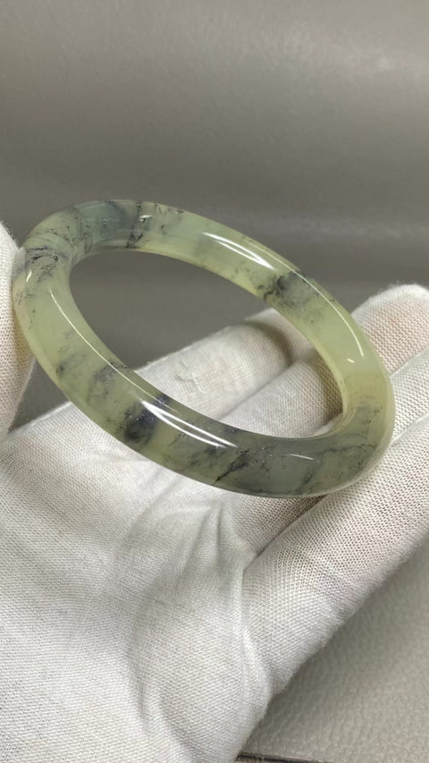 Gelang Lukisan Pemandangan Giok Cui Alami Ukuran 58-60mm Ukuran 59.5mm Lebar Sisi 11mm Batu giok semuanya terjadi secara alami Pola acak termasuk pajak pengiriman