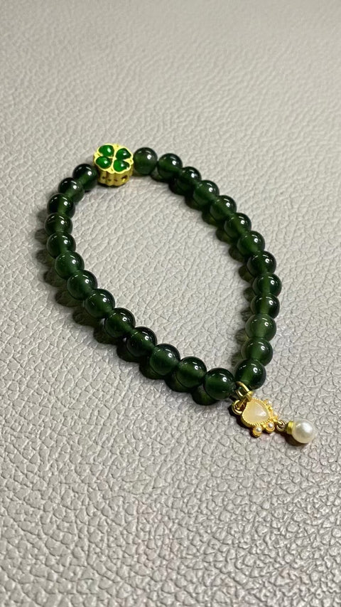 Gelang Giok Cui Giok Hijau Penuh dengan Aksesoris Ukuran 7mm Semakin banyak Anda bermain, semakin hijau, semakin baik gayanya. Pengiriman dan pajak sudah termasuk.