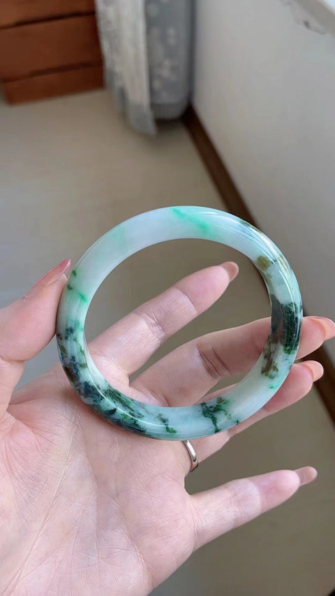 Gelang Batu Giok Alami Bahan Pit Tua Bahan Hangat Hangat Bawah Ukuran Kepala Penuh 58.8mm Giok semuanya adalah Pola yang terjadi secara alami Pajak Pengiriman Acak Termasuk
