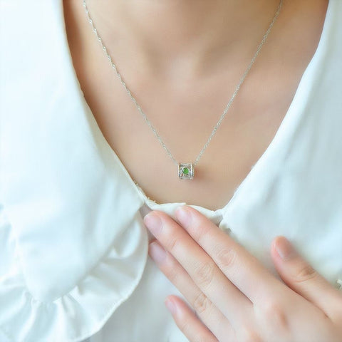 10679 Kalung Hetian Jasper Pathfinder dari perak 925, ukuran 3 * 3mm, batu giok yang halus dan hangat, gaya yang indah, sudah termasuk ongkos kirim dan pajak.