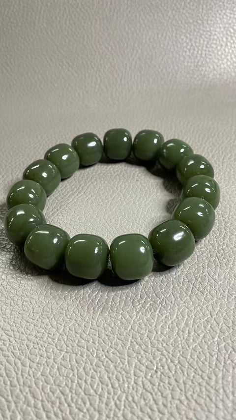 Untaian Giok Hetian Jade Alami Giok halus dan hangat dengan warna yang indah Ukuran 16 * 14mm Sudah termasuk pajak pengiriman.