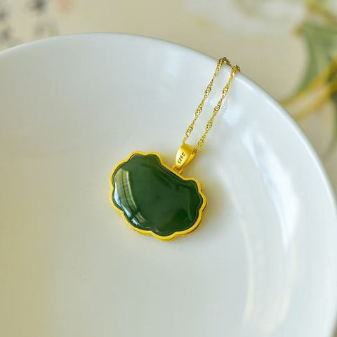 10869-2 Kalung Jasper Alami dari 925 Perak Ukuran 17 * 24mm Giok halus dan hangat, gaya yang indah, sudah termasuk pajak pengiriman.