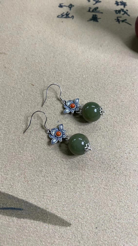 Anting Giok Hetian Giok Alami Giok bersih dan halus serta hangat dengan tatahan perak 925 Ukuran 12mm Termasuk Pajak Pengiriman