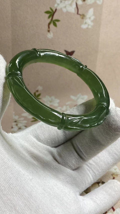 Gelang Ukiran Bambu Giok Cui Giok Alami & nbsp; Ukuran 54-56mm Ukuran 55.8mm Lebar Sisi 10.9mm Giok adalah semua yang terjadi secara alami Pola adalah acak Pajak Pengiriman Termasuk