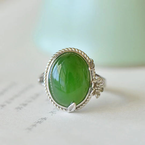 Cincin Wajah Telur Jasper Alami 925 Pengaturan Perak Ukuran 12 * 16mm Giok bersih dan halus serta hangat Termasuk ongkos kirim dan pajak.