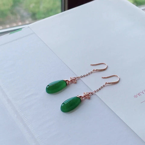 Anting Jatuhkan Jasper Alami Pengaturan Emas 18k Ukuran 10 * 17mm Giok bersih, halus dan hangat Termasuk pajak pengiriman.