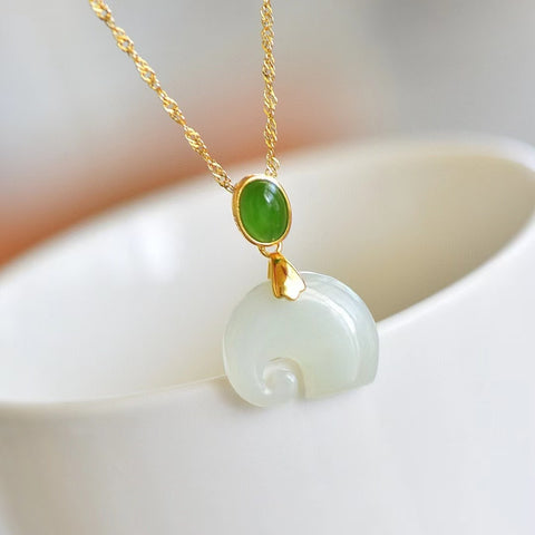 4057-1 Set Kalung Gajah Giok Hetian Alami dari 925 Perak Ukuran 15 * 18mm Giok halus dan hangat Termasuk ongkos kirim dan pajak.
