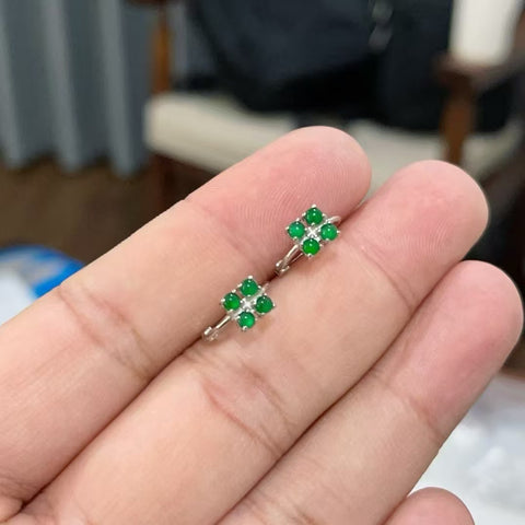Anting Semanggi Jadeite Alami dari perak 925, gaya yang indah, tekstur halus dan hangat, sudah termasuk pajak pengiriman.