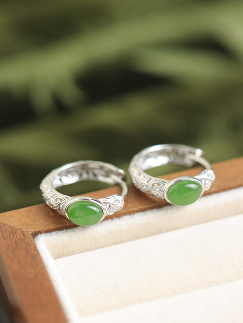 Anting-anting Jasper Alami; Dibuat dengan indah dari perak 925, baik yang klasik maupun yang berornamen, batu giok ini bersih dan halus, termasuk ongkos kirim dan pajak.
