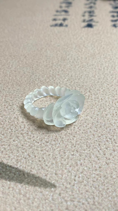 Cincin Bunga Ukiran Giok Cui Giok alami bersih, halus dan hangat Ukuran 17.3mm & nbsp; Termasuk Pajak Pengiriman