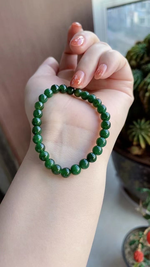 Gelang Giok Jasper Alami Giok halus dan hangat Ukuran 0,6cm Warna yang indah sudah termasuk pajak pengiriman.