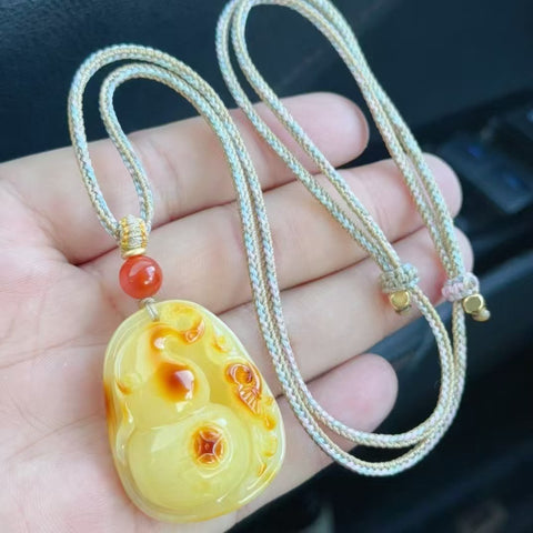 Liontin Labu Lilin Lebah Alami Ukiran Tangan Pola Indah Ukuran 40.2 * 15.2mm Sudah Termasuk Pajak Pengiriman