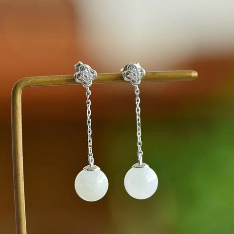 Anting Giok Hetian Alami 2015 # 925 Pengaturan Perak Ukuran 10mm Giok bersih dan halus dan hangat Termasuk pajak pengiriman.