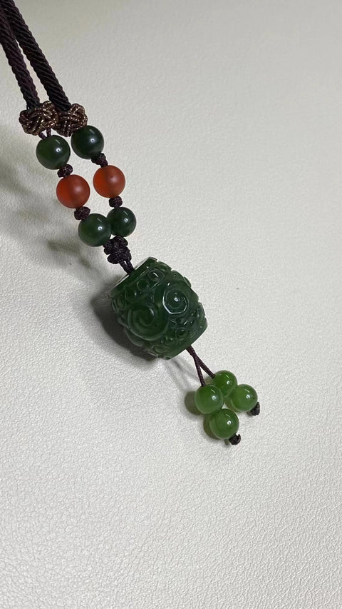 Giok Hetian Jade Lu Lu Tong Liontin Giok bersih, halus dan hangat Ukuran 17,5 * 16,3 mm Pengiriman dan pajak sudah termasuk.