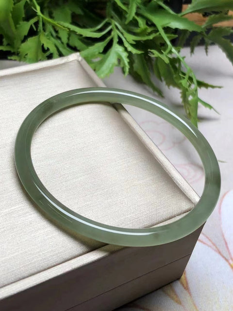 Gelang Strip Kecantikan Giok Hetian Alami Ukuran 57.5mm Giok bersih dan halus serta hangat & nbsp; & nbsp; Giok semuanya terjadi secara alami Pola acak Termasuk Pajak Pengiriman