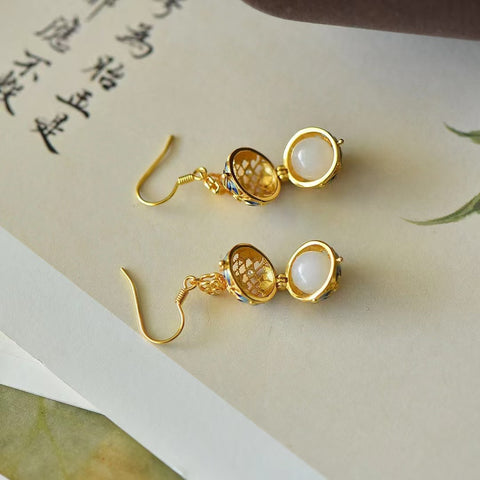 2843 Anting Giok Giok Hetian Alami 925 Pengaturan Perak Ukuran 8 * 8mm Giok halus dan hangat, gaya yang indah sudah termasuk pajak pengiriman.