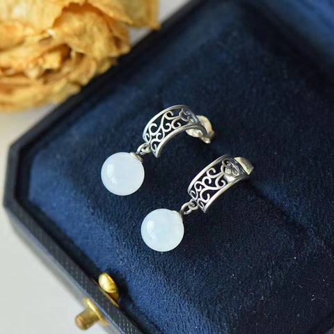 Anting Giok Giok Hetian Alami 925 Setting Perak Ukuran 8mm Giok bersih, halus dan hangat Sudah termasuk pajak pengiriman.